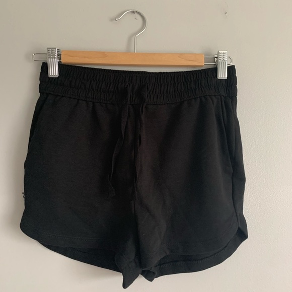H&M Black Sweatshorts - Picture 1 of 2